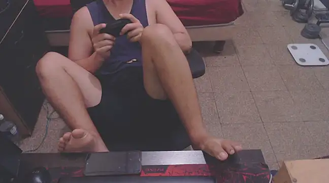 Snapshot of Pit_xxz chatting on 03/04/25, 06:39 Pit xxz online show from 03/04/25, 06:39