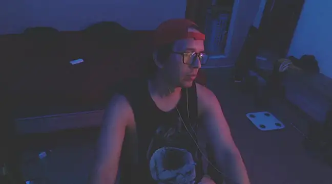 Snapshot of Pit_xxz chatting on 03/09/25, 05:00 Pit xxz online show from 03/09/25, 05:00