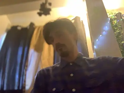 Snapshot of jay_weston chatting on 03/20/25, 01:02 jay weston online show from 03/20/25, 01:02