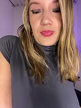 gwen ashly online show from 07/28/26, 06:31