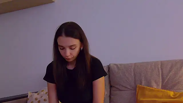 Snapshot of TeenyMariaXx chatting on 10/11/25, 03:50 TeenyMariaXx online show from 10/11/25, 03:50