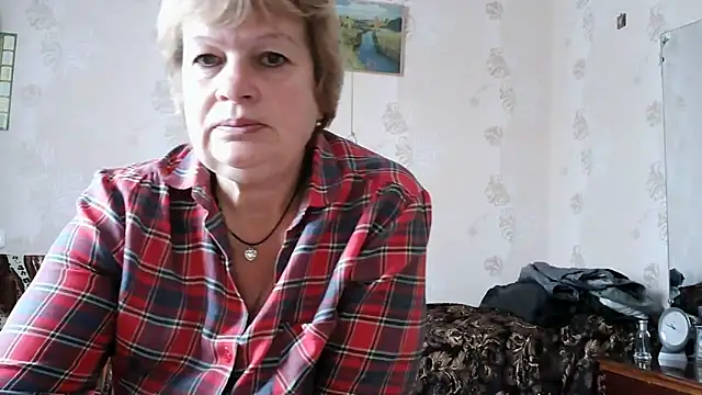 Ettie Tonia online show from 10/30/25, 08:49