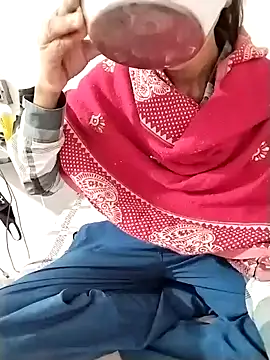 Cute-Ridhima online show from 12/22/24, 12:16