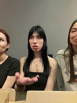 Snapshot of KeithTown chatting on 10/24/25, 03:41 KeithTown online show from 10/24/25, 03:41