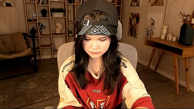 Snapshot of Elainebeness chatting on 10/08/25, 07:33 Elainebeness online show from 10/08/25, 07:33