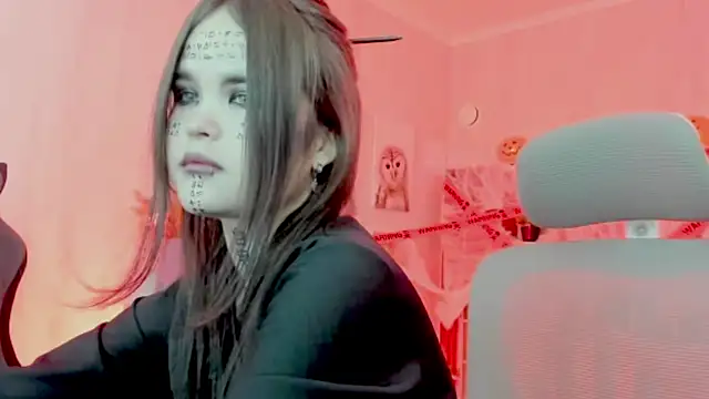 Snapshot of Elainebeness chatting on 10/30/25, 08:31 Elainebeness online show from 10/30/25, 08:31