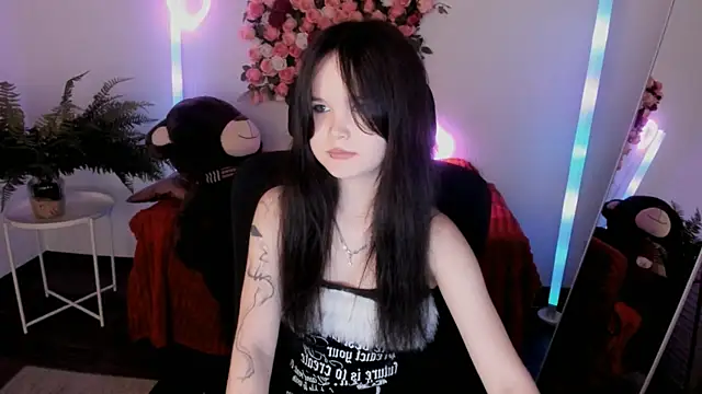 Elainebeness online show from 06/11/26, 05:22