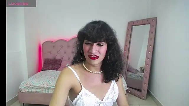 Snapshot of Kathleen_Rodriguez chatting on 01/11/25, 03:23 Kathleen Rodriguez online show from 01/11/25, 03:23