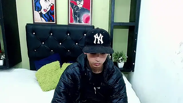 ttimy x boy online show from 12/06/24, 08:07