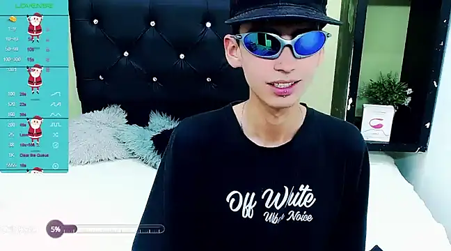 ttimy x boy online show from 12/11/24, 12:23