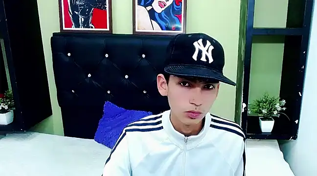 ttimy x boy online show from 12/27/24, 07:57