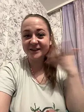 LizzyShine online show from 03/03/25, 09:15