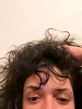 Snapshot of magalunabb chatting on 12/06/24, 12:45 magalunabb online show from 12/06/24, 12:45