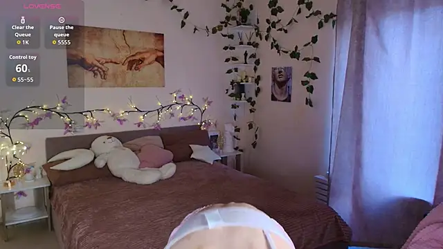 Snapshot of Emily_relish chatting on 10/04/25, 01:31 Emily relish online show from 10/04/25, 01:31