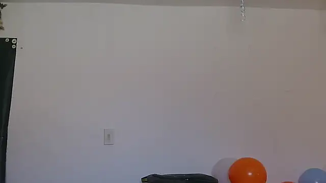 Miss oliviaa online show from 12/22/24, 01:55