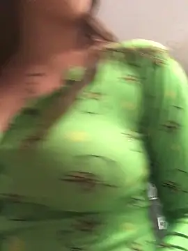 Miss oliviaa online show from 10/23/25, 12:48