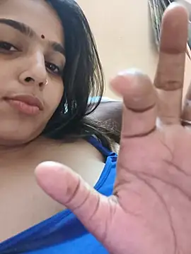 Snapshot of Sweet-Rani chatting on 06/24/26, 05:45 Sweet-Rani online show from 06/24/26, 05:45