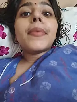 Snapshot of Sweet-Rani chatting on 07/01/26, 04:07 Sweet-Rani online show from 07/01/26, 04:07