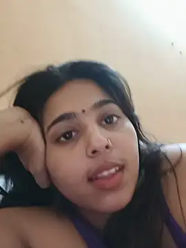 Snapshot of Sweet-Rani chatting on 07/03/26, 04:57 Sweet-Rani online show from 07/03/26, 04:57