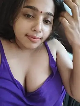 Snapshot of Sweet-Rani chatting on 07/04/26, 04:46 Sweet-Rani online show from 07/04/26, 04:46