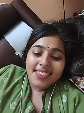 Snapshot of Sweet-Rani chatting on 07/11/26, 02:42 Sweet-Rani online show from 07/11/26, 02:42