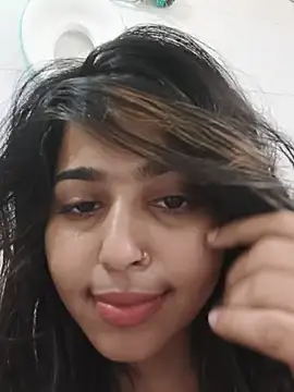 Snapshot of Sweet-Rani chatting on 07/18/26, 11:47 Sweet-Rani online show from 07/18/26, 11:47