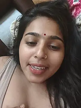 Snapshot of Sweet-Rani chatting on 07/23/26, 05:44 Sweet-Rani online show from 07/23/26, 05:44