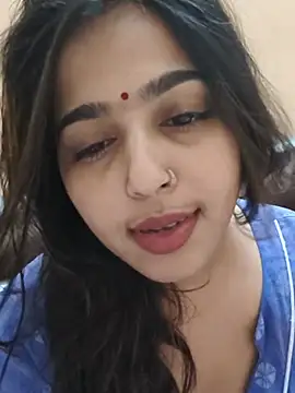 Snapshot of Sweet-Rani chatting on 07/28/26, 06:42 Sweet-Rani online show from 07/28/26, 06:42