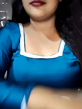 Snapshot of cutepragya2 chatting on 06/14/26, 04:03 cutepragya2 online show from 06/14/26, 04:03