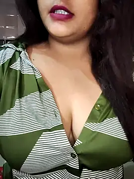 Snapshot of cutepragya2 chatting on 07/22/26, 08:33 cutepragya2 online show from 07/22/26, 08:33