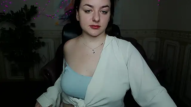 Helen Elliot online show from 12/20/24, 07:01