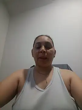 MirandaSoto online show from 06/02/26, 03:30