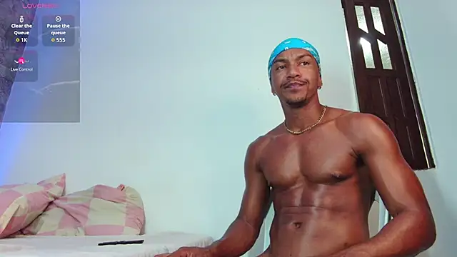 Snapshot of mikejaybra chatting on 09/12/25, 10:10 mikejaybra online show from 09/12/25, 10:10