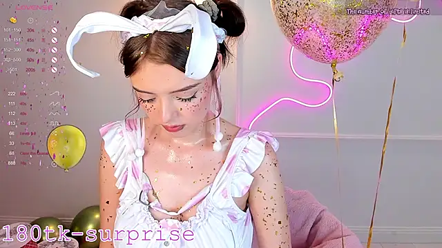 Snapshot of ellyford chatting on 12/06/24, 05:22 ellyford online show from 12/06/24, 05:22