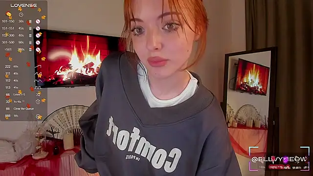 Snapshot of ellyford chatting on 03/19/25, 08:22 ellyford online show from 03/19/25, 08:22