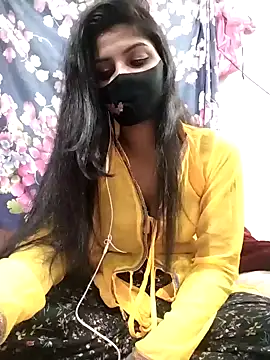 Cute-Lina online show from 12/18/24, 03:44