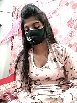 Cute-Lina online show from 02/14/25, 11:53