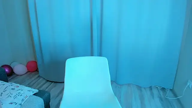 Mimi Mira online show from 07/30/26, 10:14