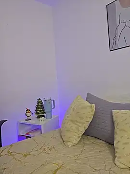 VictoriaEvaans  online show from 12/10/24, 09:54