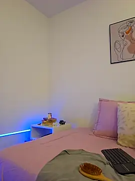 VictoriaEvaans  online show from 11/20/25, 10:09