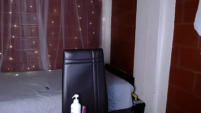 Priyalakshmi  online show from 09/27/25, 11:48