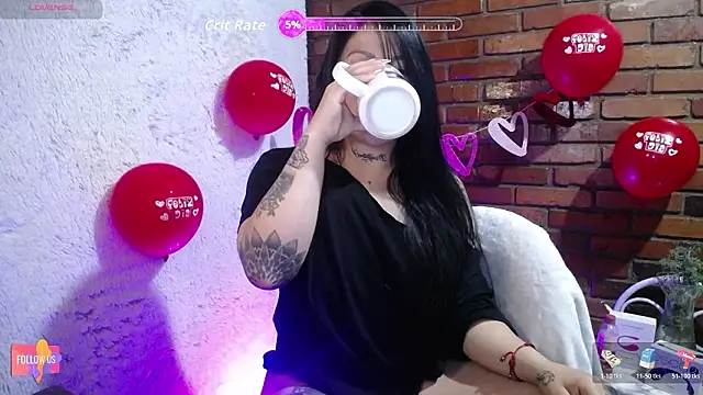 Snapshot of sweet_velvett chatting on 02/15/26, 08:24 sweet velvett online show from 02/15/26, 08:24