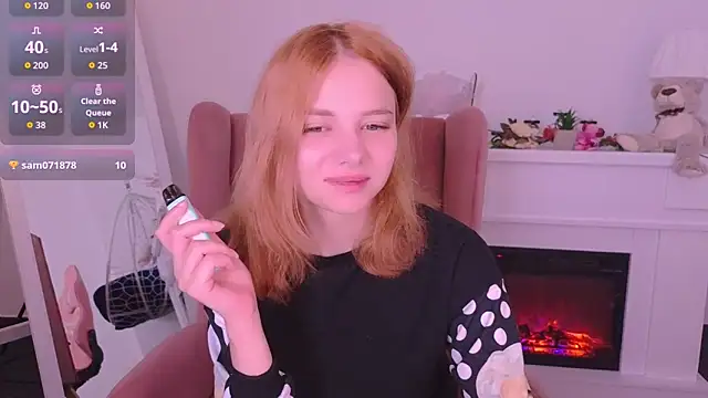 Snapshot of MirraBellanta chatting on 09/19/25, 11:49 MirraBellanta online show from 09/19/25, 11:49