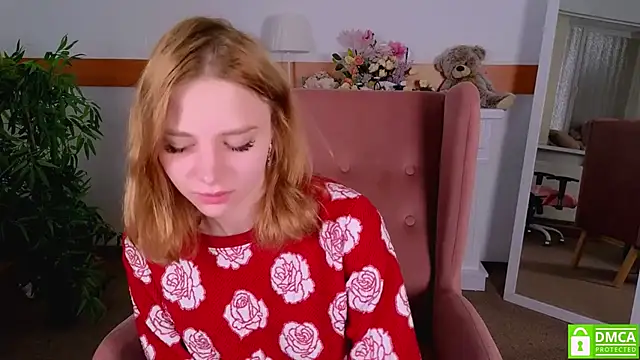 Snapshot of MirraBellanta chatting on 10/24/25, 09:11 MirraBellanta online show from 10/24/25, 09:11