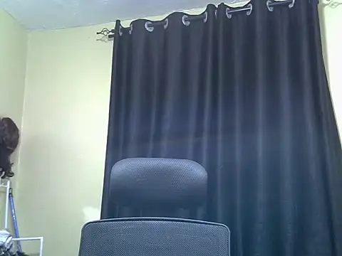 Snapshot of Horny-slut_ chatting on 11/05/25, 03:12 Horny-slut online show from 11/05/25, 03:12