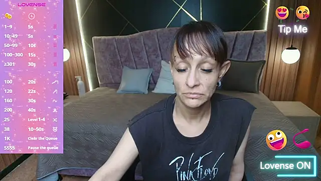 NatashaMason  online show from 05/05/26, 07:33