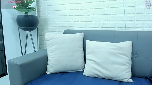 karina gomez 18 online show from 01/14/25, 02:50