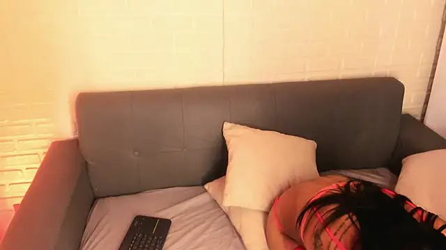 karina gomez 18 online show from 11/19/25, 11:43