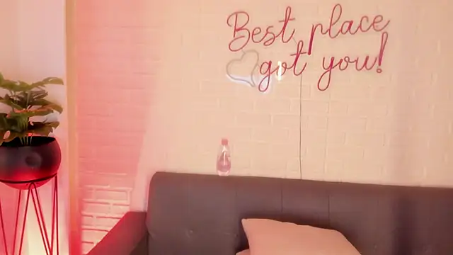 karina gomez 18 online show from 11/30/25, 11:25