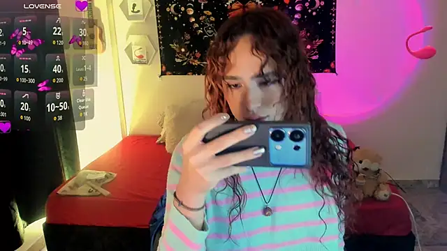 sophieMarshall01 online show from 09/16/25, 09:38